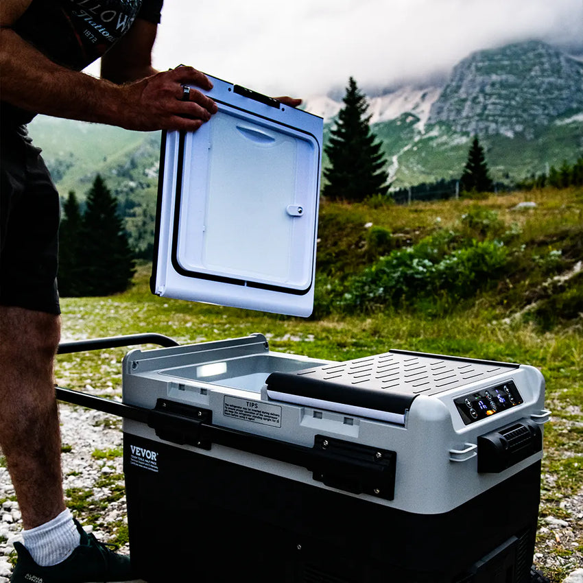 Leicht austauschbare Türen zum Ändern der Öffnungsrichtung