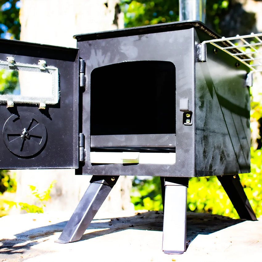 Mini-Holzofen für Wohnmobile mit offenem Blick