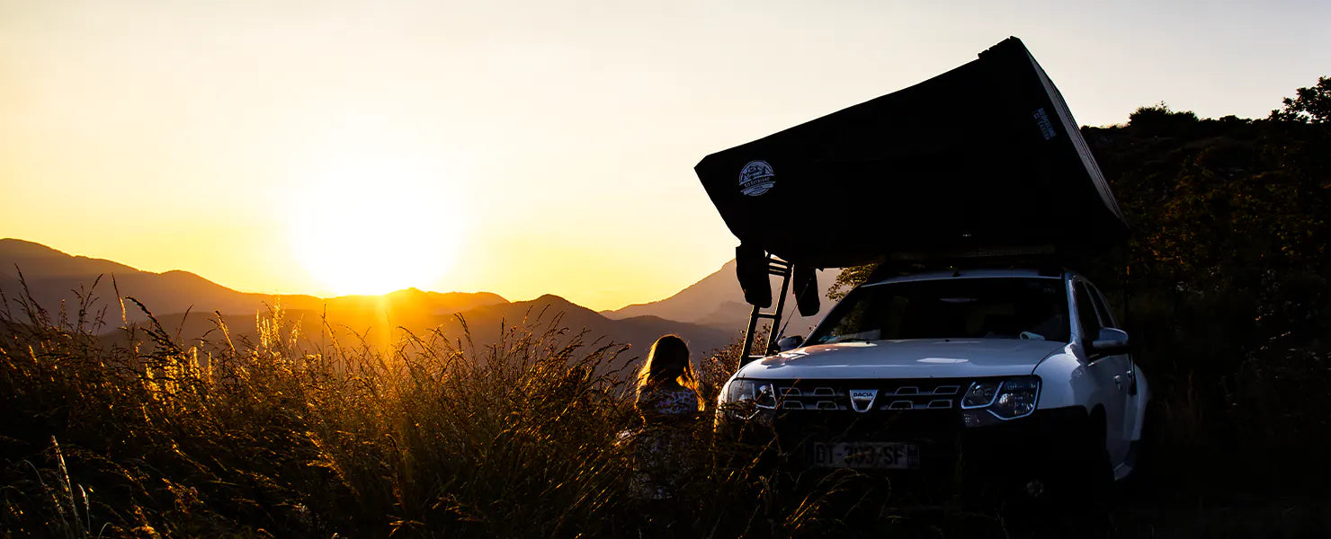 tenda-da-tetto-auto-tramonto