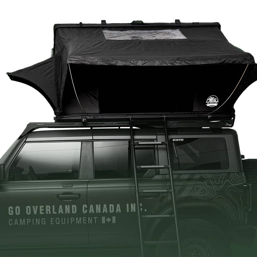 4-Jahreszeiten-Dachzelt von der Seite gesehen, wenn es geöffnet ist