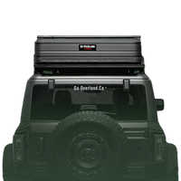 Rückansicht und geschlossene Ansicht des starren Dachzeltes