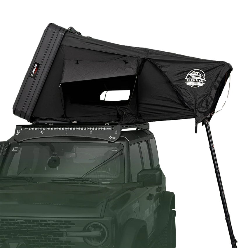 Vorderansicht mit offenem Dachgepäckträger, bereit für jedes Gelände