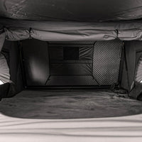 Innenansicht des 4-Jahreszeiten-Dachzeltes