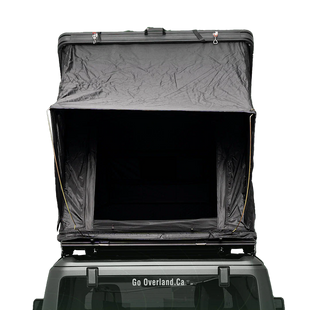 Leichtes Dachzelt für 2 Personen, Rückansicht offen