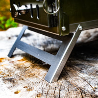 Ansicht der ausklappbaren Füße des Mini-Ofens